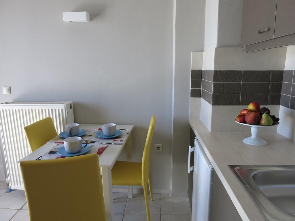 Pantheon Aparthotel Ханья Номер фото